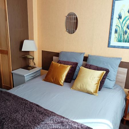 Chambre Dans Le Centre Historique 퐁노데메르 외부 사진